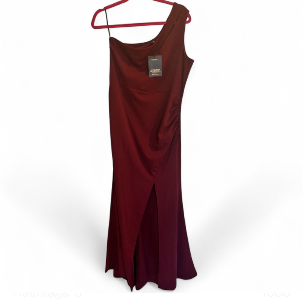 WOOSEA One-Shoulder Maxi Dress with Side Slit – Size XL .Burgundy